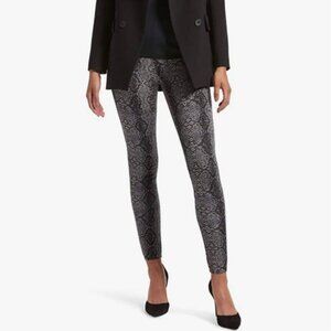 Kendall & Kylie Python Print Leggings Sz M